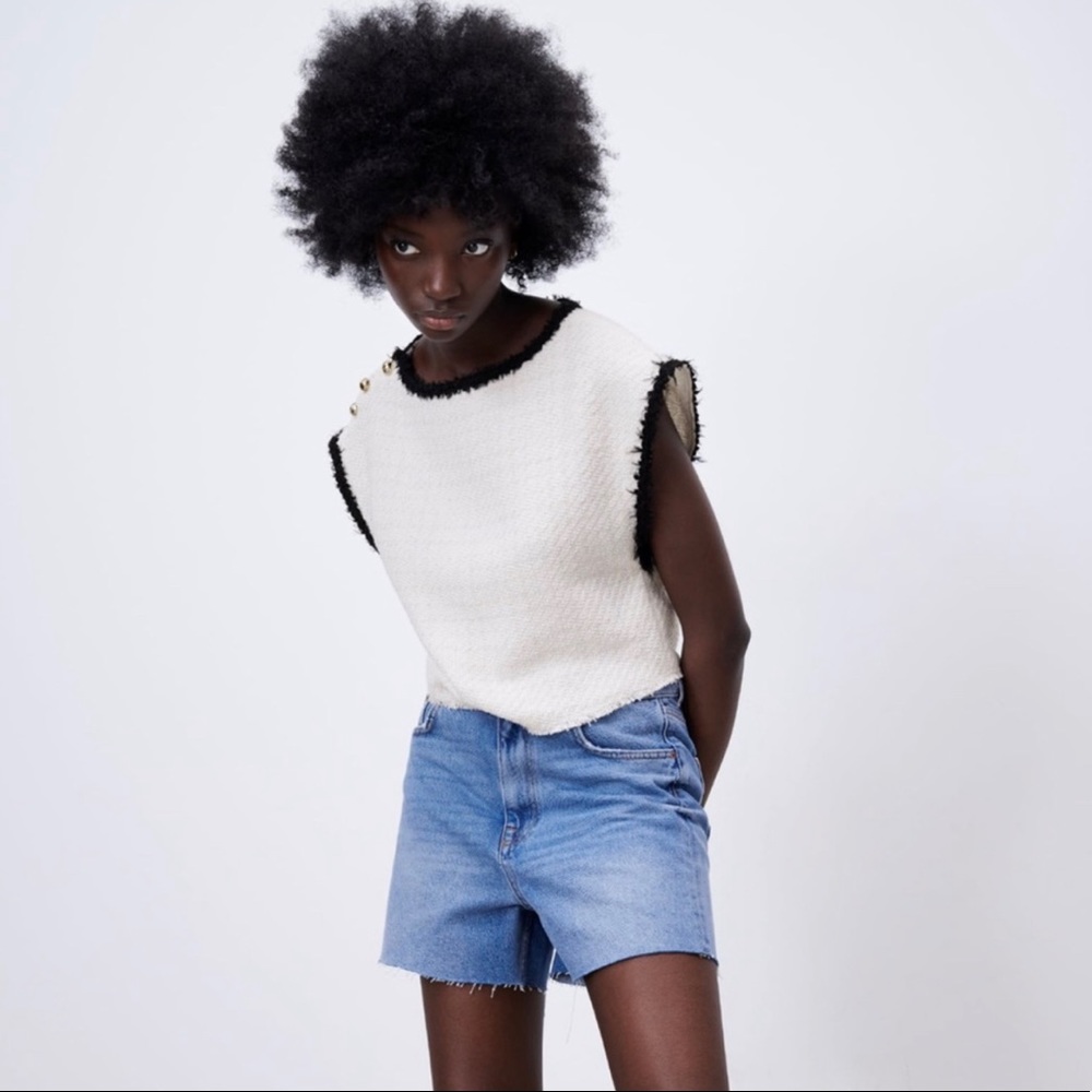 Zara White Textured Sleeveless Top With Black Trim